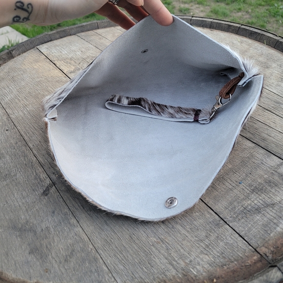 Wristlet Clutch - Picture 3 of 3